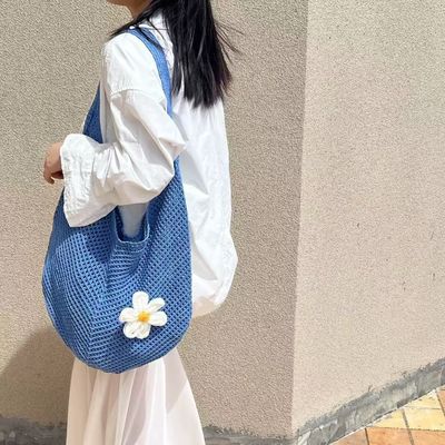 Korean Style 2025 New Arrival Vacation Knit Bag Women's Shoulder Tote Bag Lazy Style Knit Openwork Floral Decoration Beach Bag