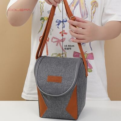 Lunch Bag with Curved Wide Opening Insulated Carrier for Commuting Oxford Thickened Insulated Bag Students' Lunch Box Wholesale