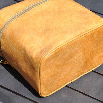 Waterproof DuPont Paper Cosmetic Organizer Commuter-Friendly Handheld Zipper Bag Washable Tyvek Paper 3D Makeup Pouch